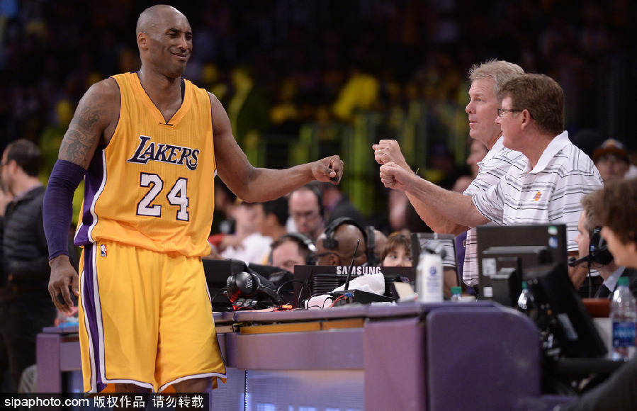 江南体育- 朗斯老将告别战感人至深，替补登场完成传奇谢幕  